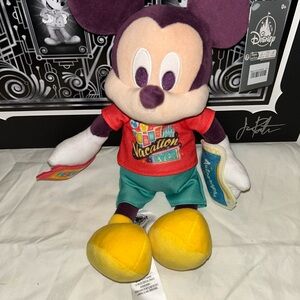 NWT Disney Parks Mickey Mouse Vacation Plushy